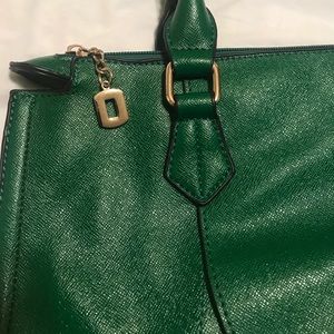 Gorgeous Green Purse